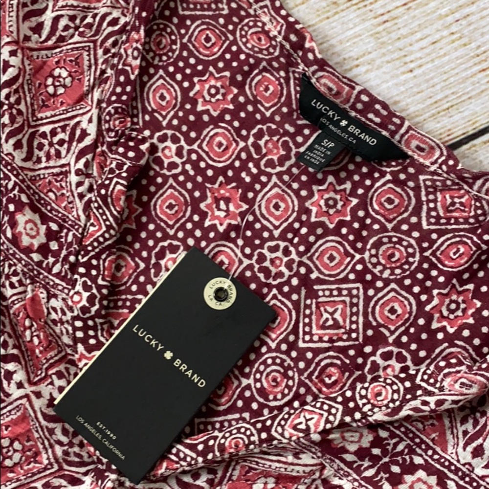 Lucky Brand Printed Split-Neck Top - Picture 4 of 4